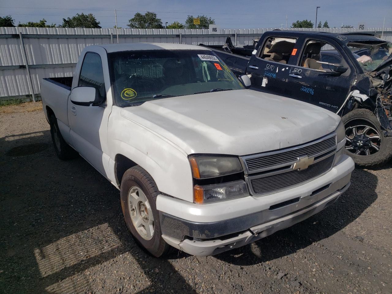 Photo 1 from auction – 2004 CHEVROLET SILVERADO with VIN 1GCEC14T14Z148750