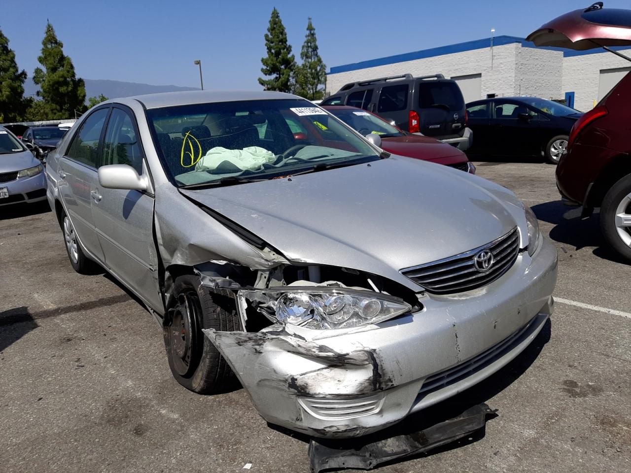 Photo 1 from auction – 2005 TOYOTA CAMRY LE with VIN 4T1BE32K05U012705