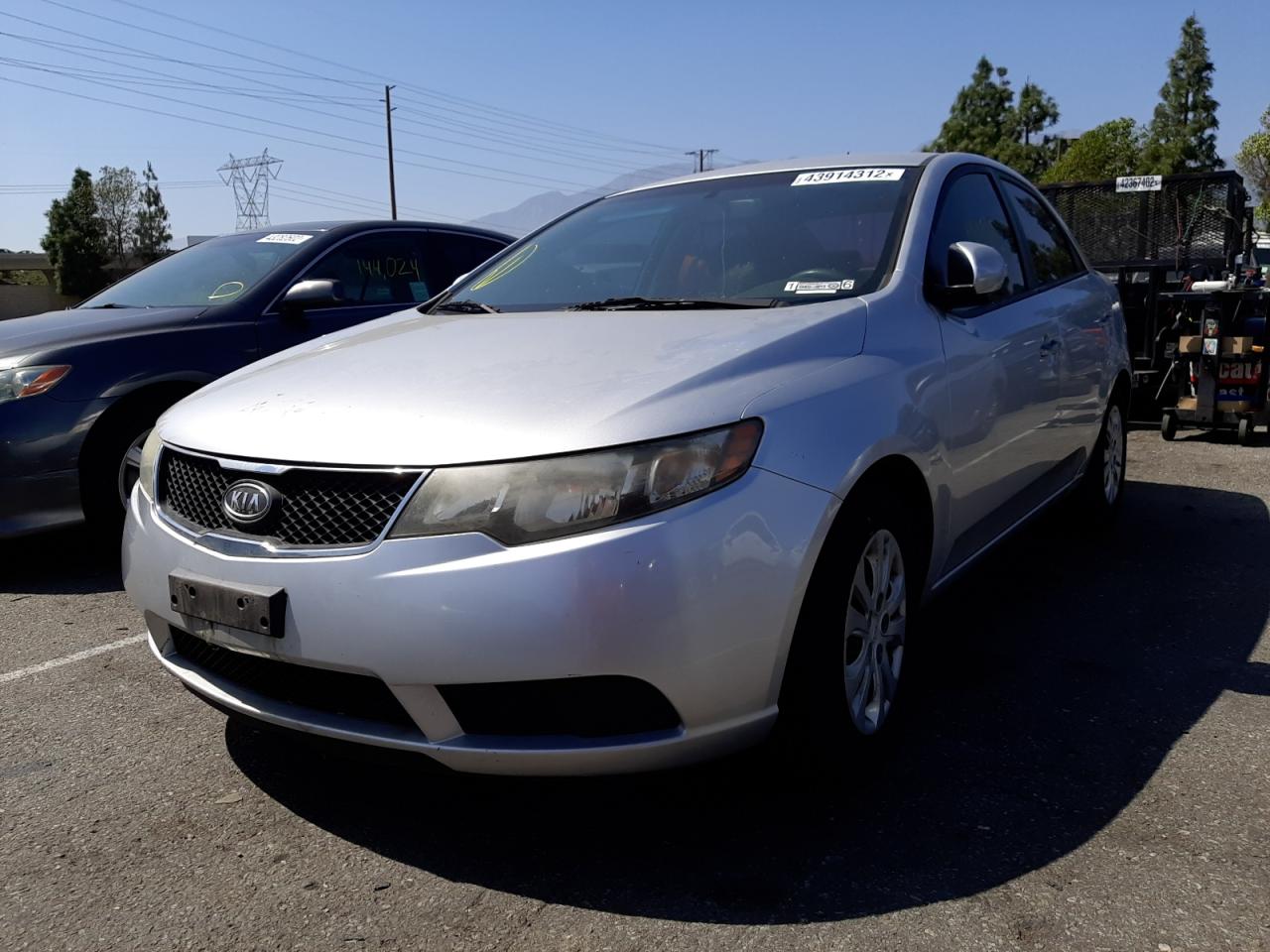 Photo 2 from auction – 2010 KIA FORTE EX with VIN KNAFU4A25A5260546