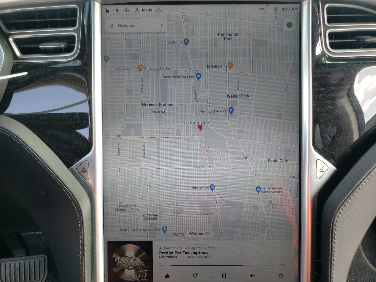 Photo 9 from auction – 2016 TESLA MODEL X with VIN 5YJXCAE2XGF009032