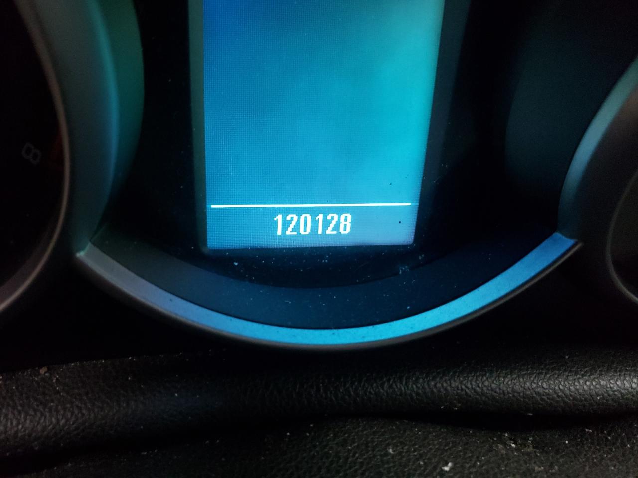 Photo 8 from auction – 2011 CHEVROLET CRUZE LS with VIN 1G1PC5SH9B7149841