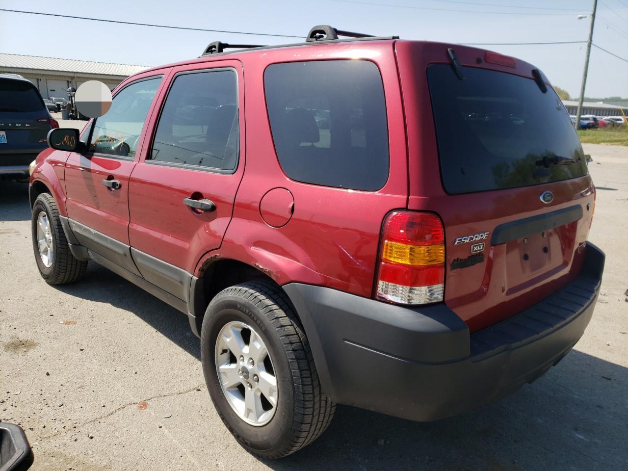 Photo 3 from auction – 2005 FORD ESCAPE XLT with VIN 1FMYU03185KD75962