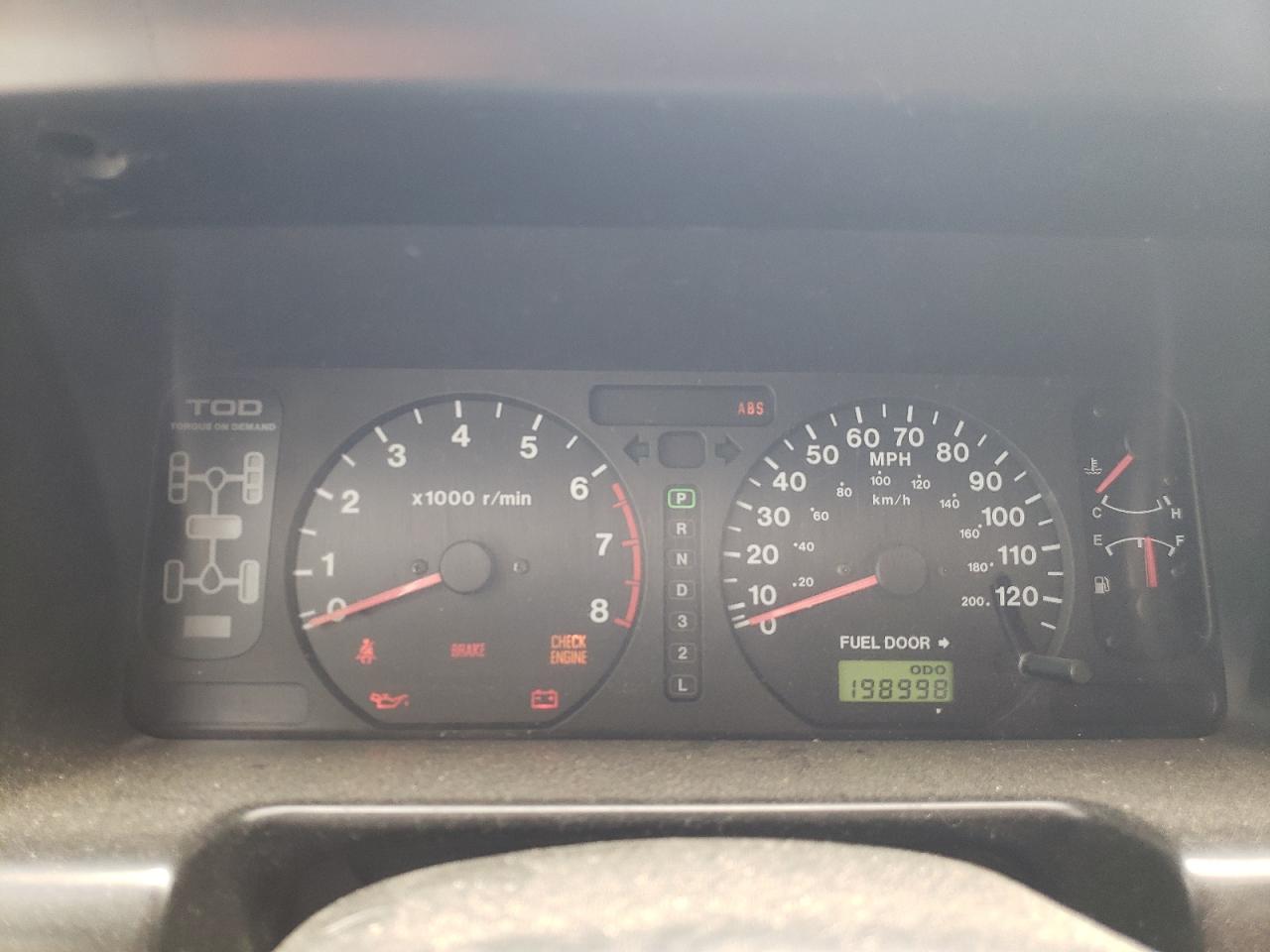 Photo 8 from auction – 1998 ISUZU TROOPER S with VIN JACDJ58X9W7903033