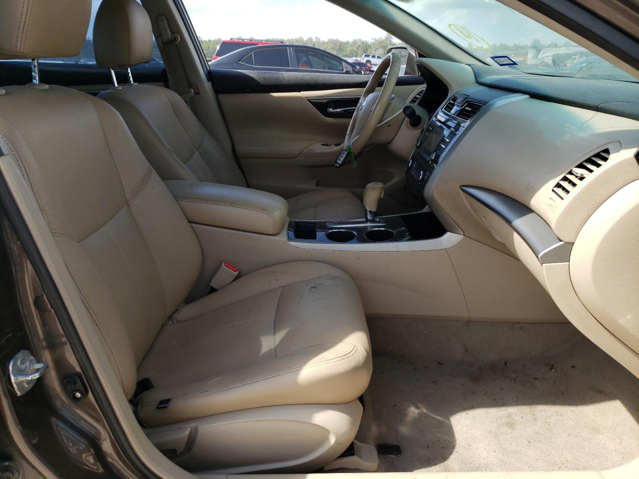 Photo 15 from auction – 2014 NISSAN ALTIMA 2.5 with VIN 1N4AL3AP7EN225136