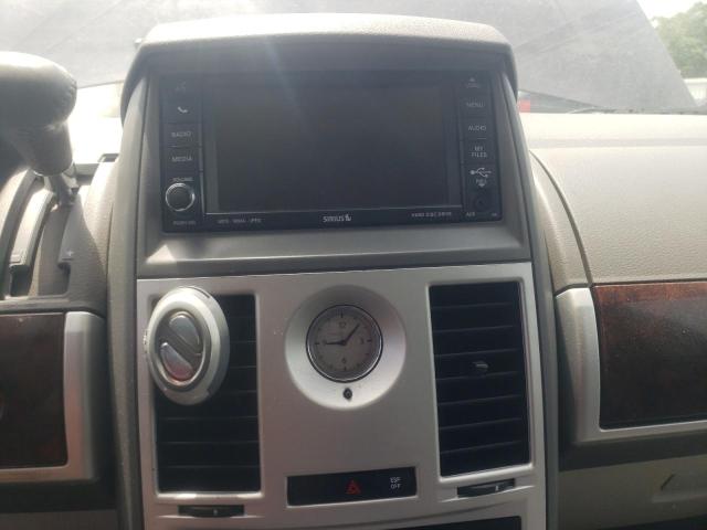 Photo 9 from auction – 2010 CHRYSLER TOWN & COU with VIN 2A4RR5DX6AR201128