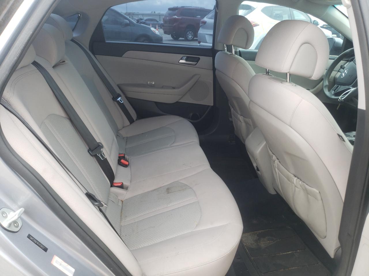 Photo 6 from auction – 2015 HYUNDAI SONATA SE with VIN 5NPE24AF4FH119157