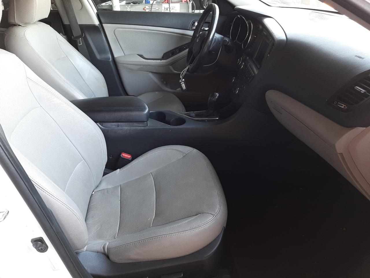 Photo 5 from auction – 2012 KIA OPTIMA EX with VIN 5XXGN4A71CG040691