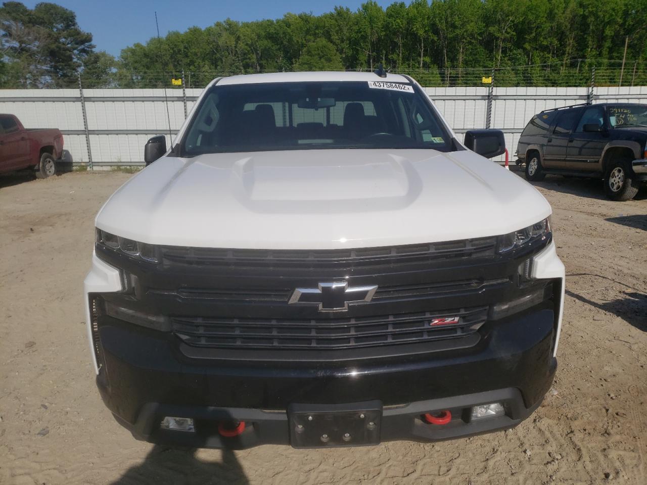 Photo 9 from auction – 2019 CHEVROLET SILVERADO with VIN 3GCPYFED6KG122530