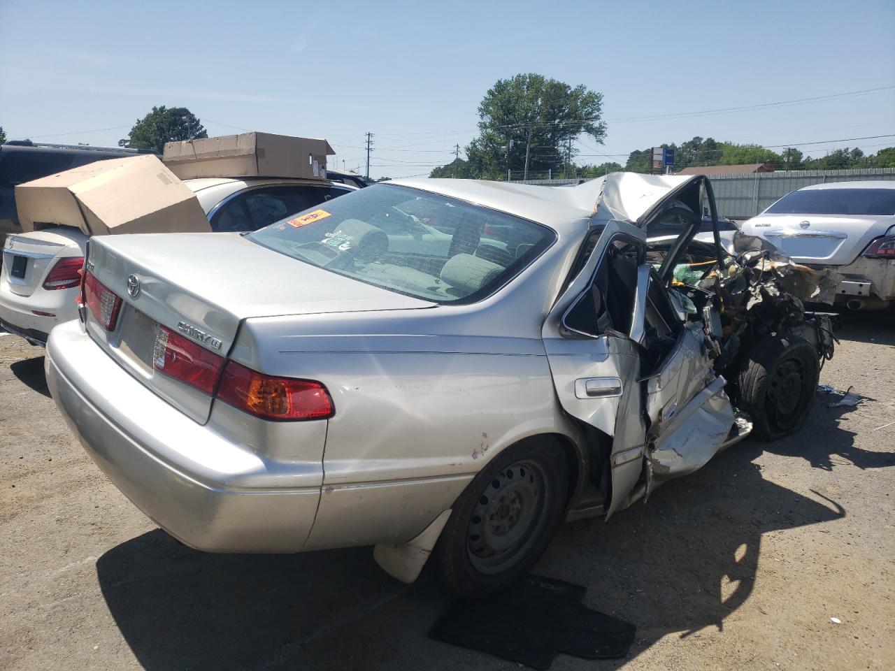 Photo 4 from auction – 2001 TOYOTA CAMRY CE with VIN JT2BG22K310542749