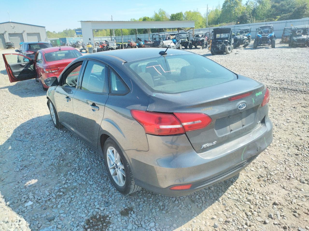 Photo 3 from auction – 2017 FORD FOCUS SE with VIN 1FADP3F23HL316645