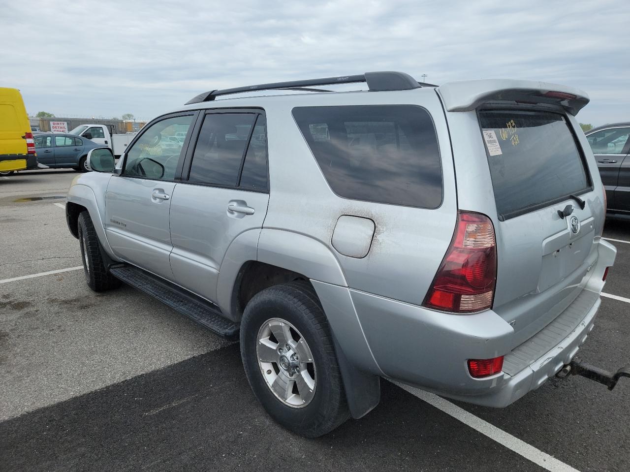 Photo 2 from auction – 2005 TOYOTA 4RUNNER LI with VIN JTEBU17R650070936