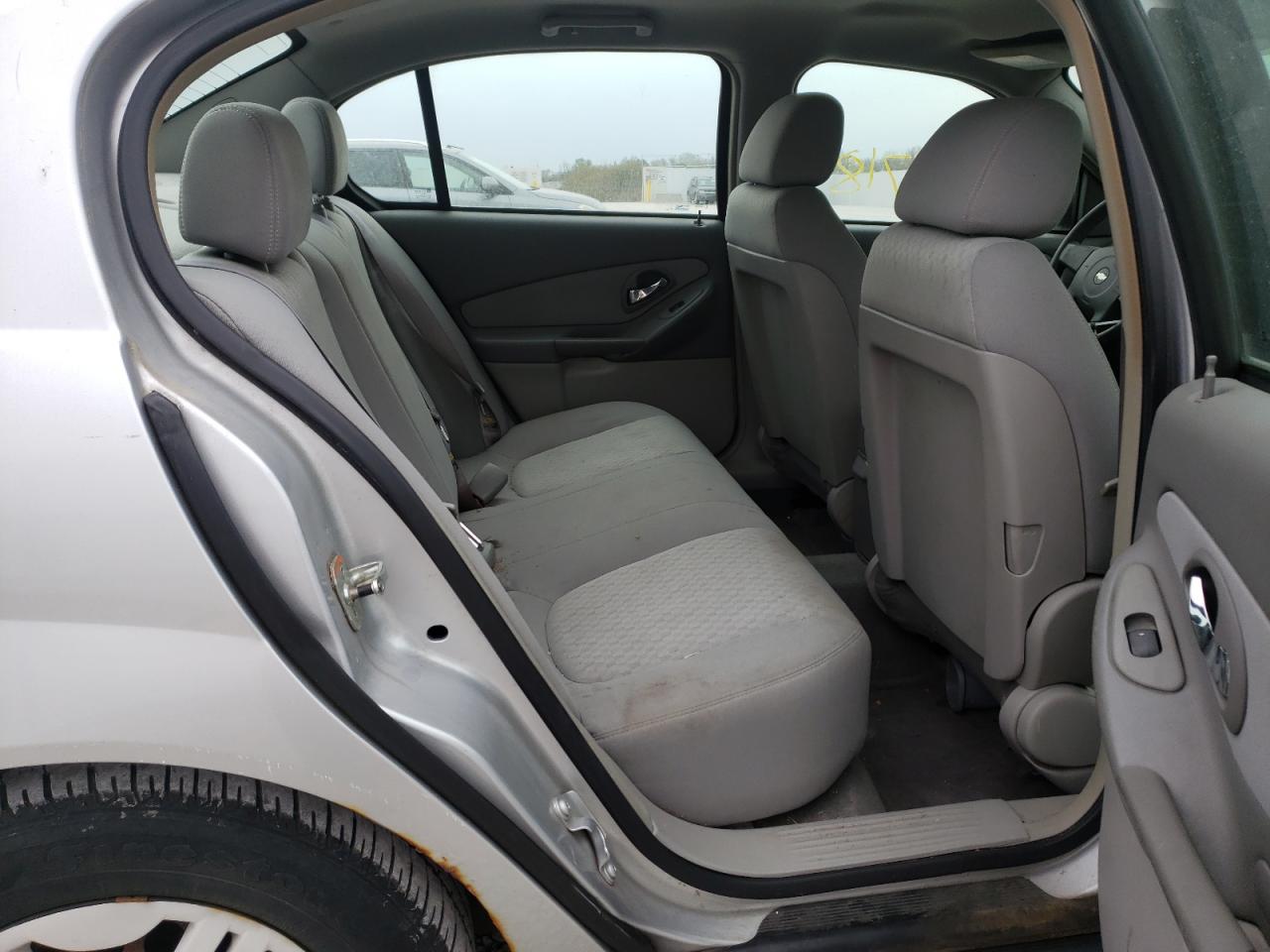 Photo 6 from auction – 2005 CHEVROLET MALIBU with VIN 1G1ZS52F85F184536