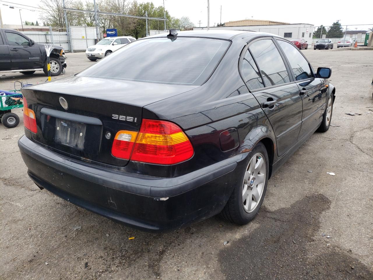 Photo 4 from auction – 2004 BMW 325 I with VIN WBAEV33464KR28555