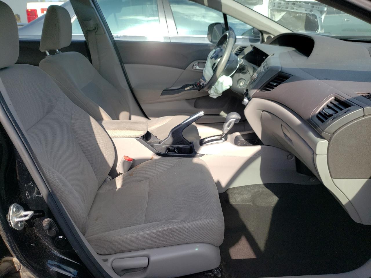 Photo 5 from auction – 2012 HONDA CIVIC EX with VIN 19XFB2F89CE050131