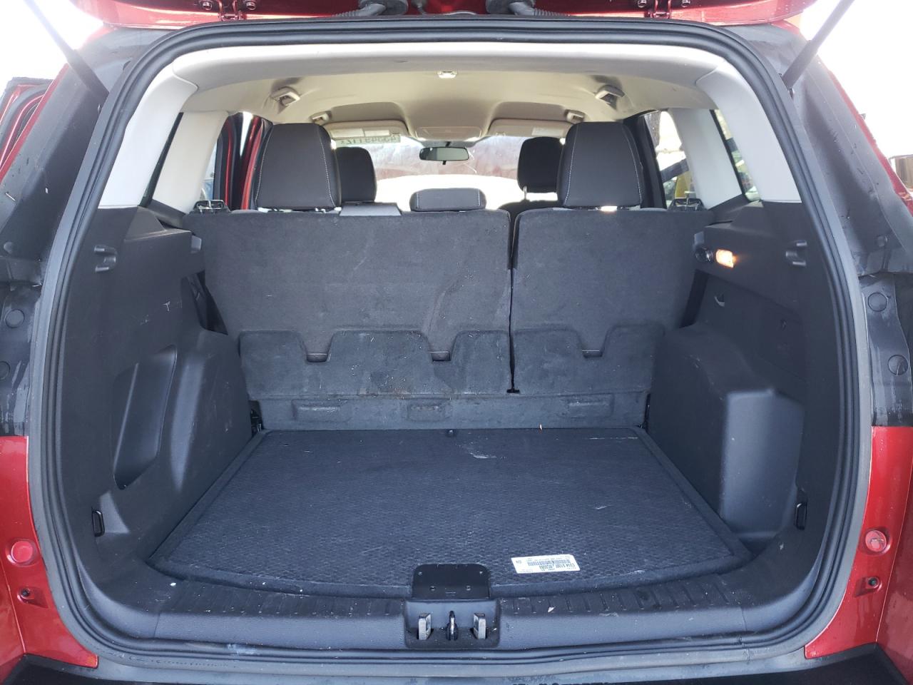 Photo 9 from auction – 2019 FORD ESCAPE SE with VIN 1FMCU0GD2KUB48099