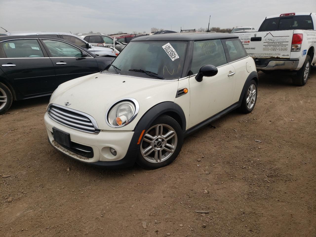 Photo 2 from auction – 2011 MINI COOPER with VIN WMWSU3C58BT091264
