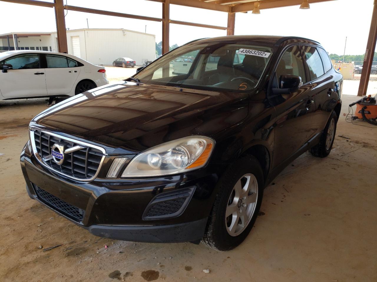 Photo 2 from auction – 2011 VOLVO XC60 3.2 with VIN YV4940DL1B2135959