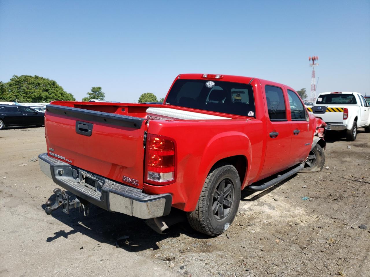 Photo 4 from auction – 2011 GMC SIERRA K15 with VIN 3GTP2VE35BG359013