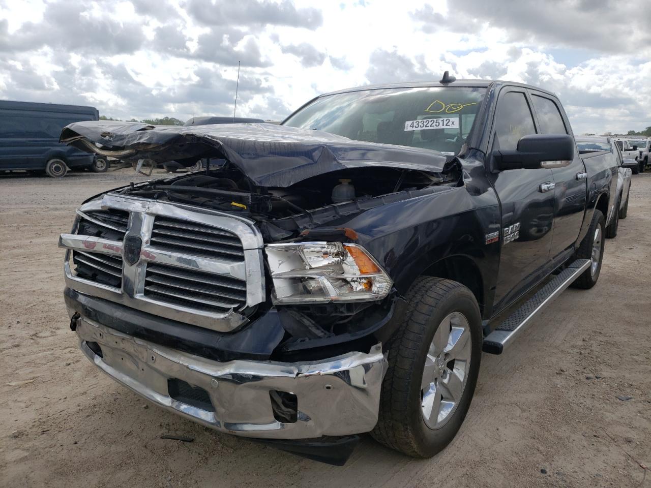 Photo 2 from auction – 2017 RAM 1500 SLT with VIN 3C6RR6LT7HG504937
