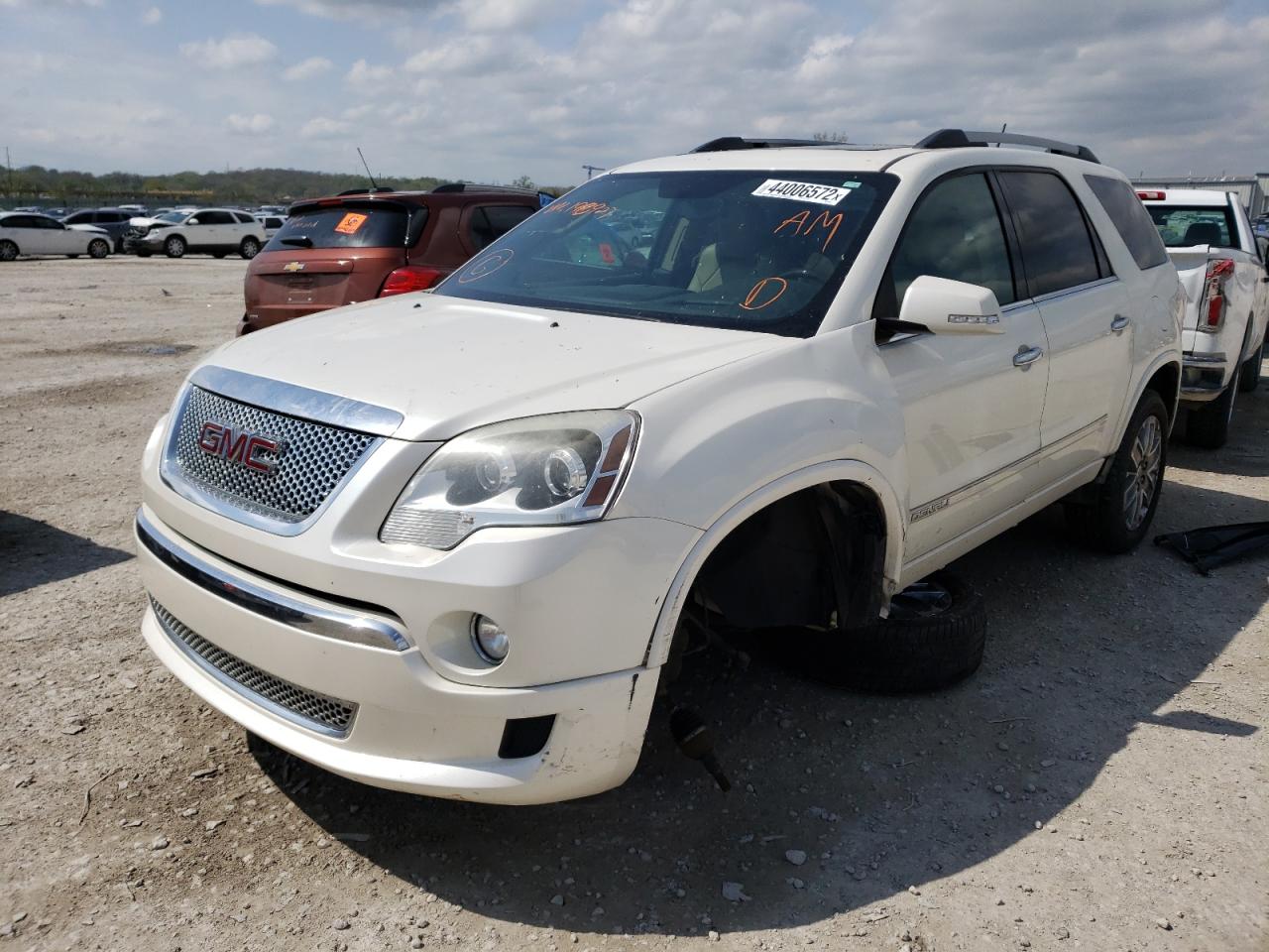 Photo 2 from auction – 2012 GMC ACADIA DEN with VIN 1GKKRTED7CJ190927