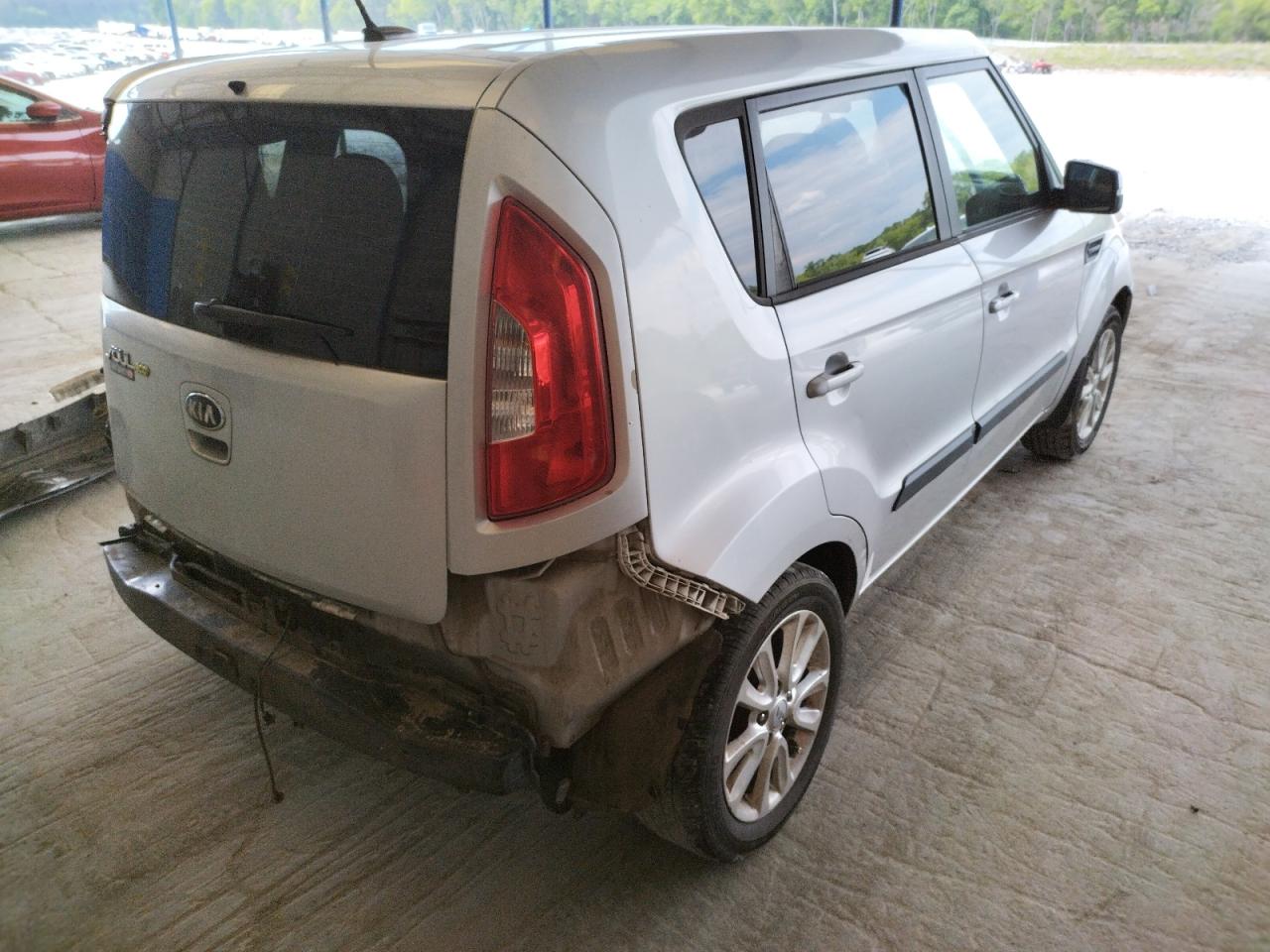 Photo 4 from auction – 2013 KIA SOUL + with VIN KNDJT2A61D7761904