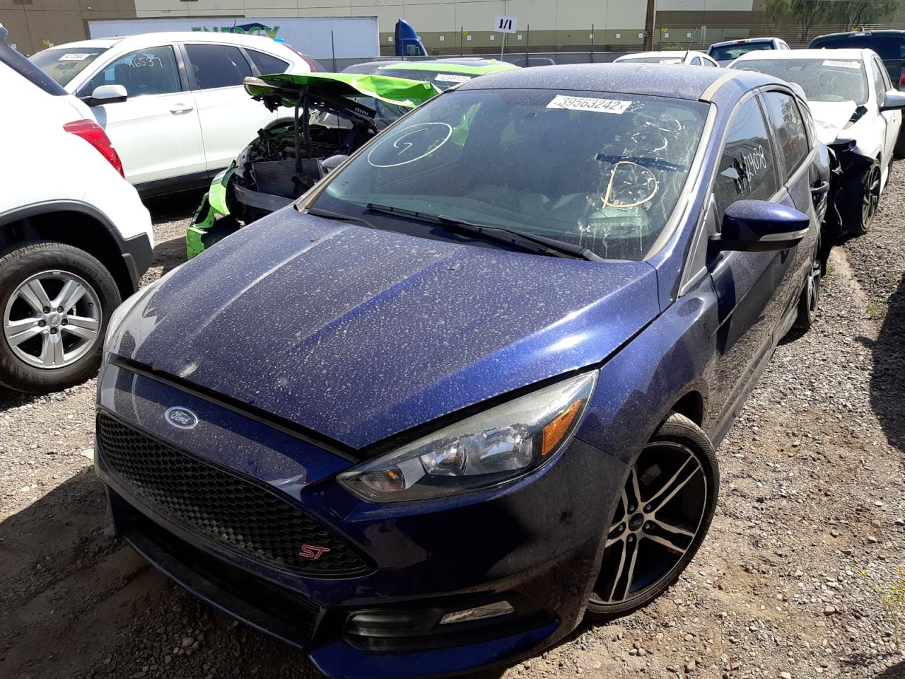 Photo 2 from auction – 2016 FORD FOCUS ST with VIN 1FADP3L98GL337247