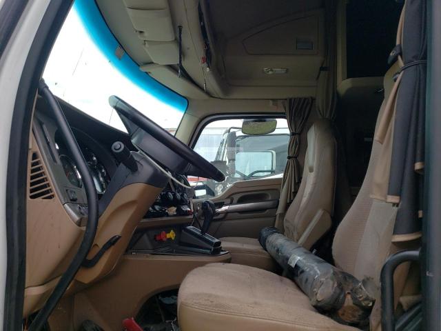 Photo 5 from auction – 2016 KENWORTH CONSTRUCTI with VIN 1XKYDP9X0GJ495485