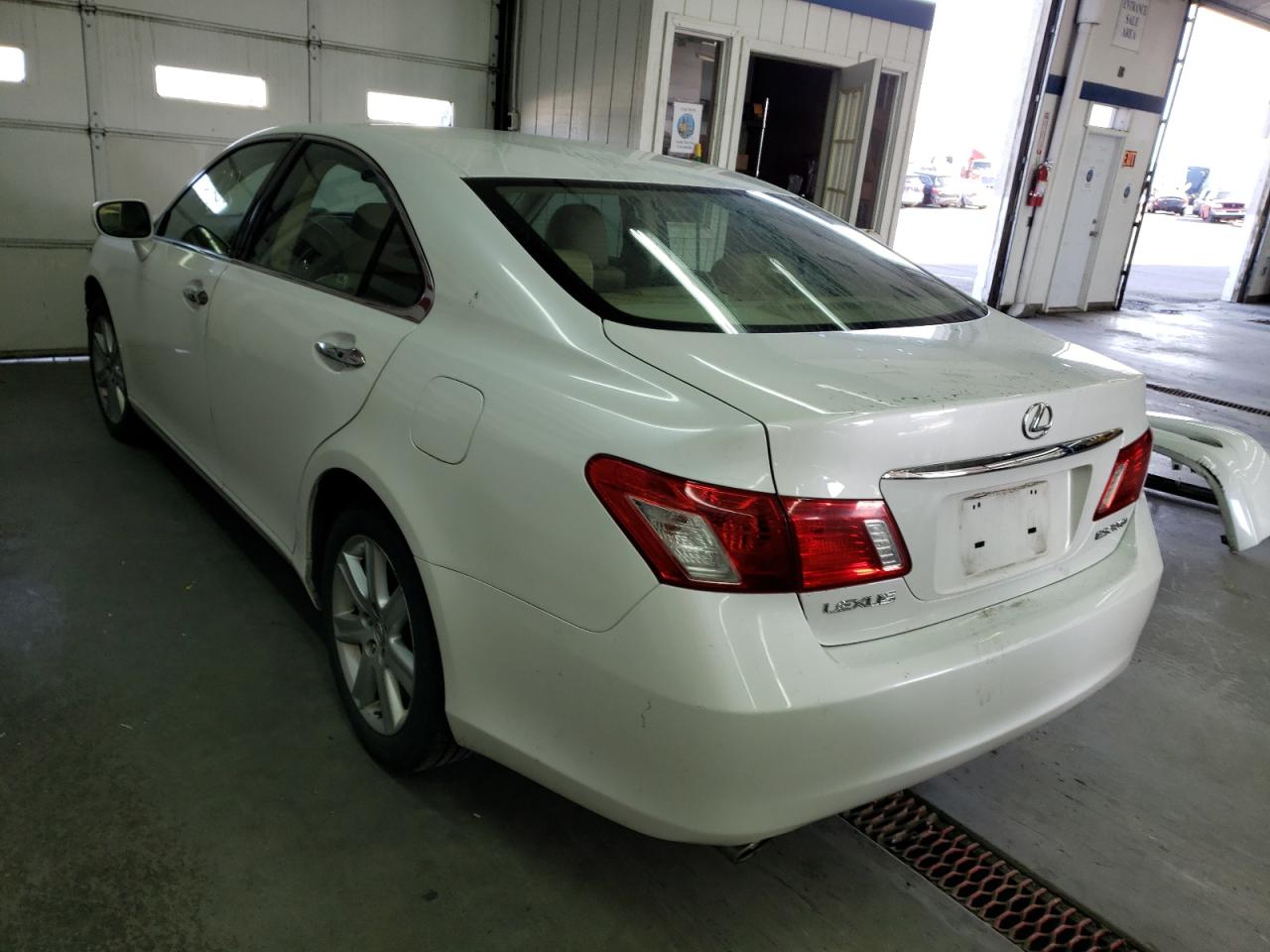 Photo 3 from auction – 2009 LEXUS ES 350 with VIN JTHBJ46G192325225