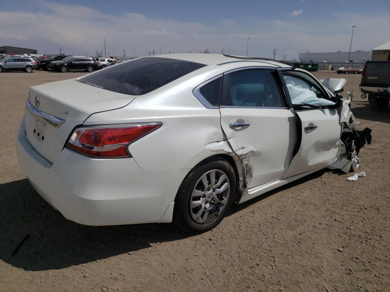 Photo 4 from auction – 2015 NISSAN ALTIMA 2.5 with VIN 1N4AL3APXFC480280