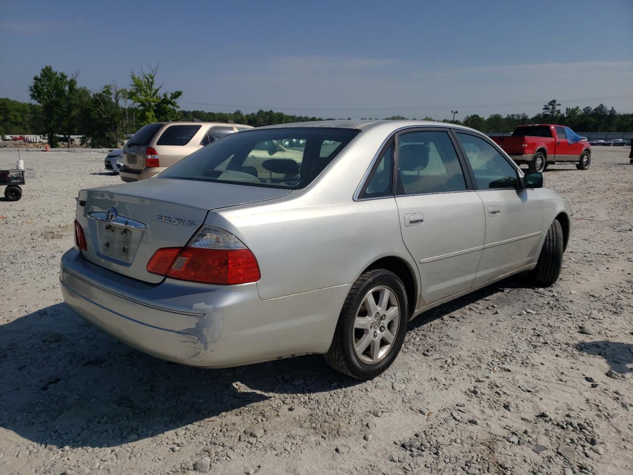 Photo 4 from auction – 2003 TOYOTA AVALON XL with VIN 4T1BF28B83U297701
