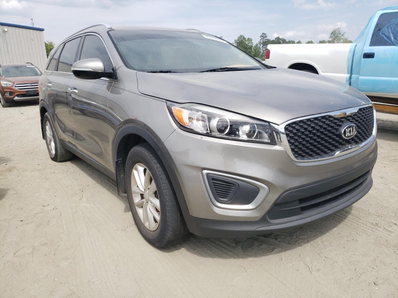 Photo 1 from auction – 2016 KIA SORENTO LX with VIN 5XYPG4A37GG104158