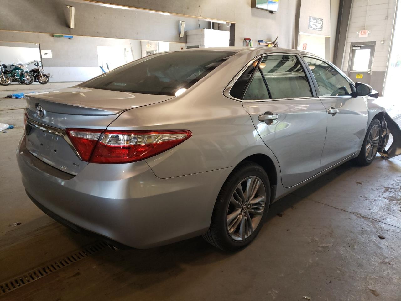 Photo 4 from auction – 2016 TOYOTA CAMRY LE with VIN 4T1BF1FK7GU148201