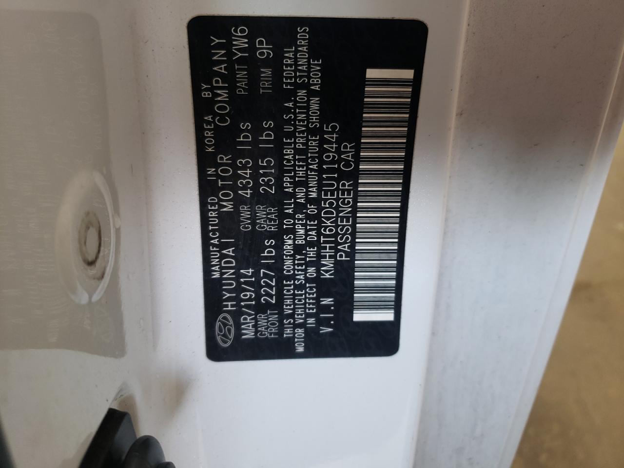 Photo 10 from auction – 2014 HYUNDAI GENESIS CO with VIN KMHHT6KD5EU119445