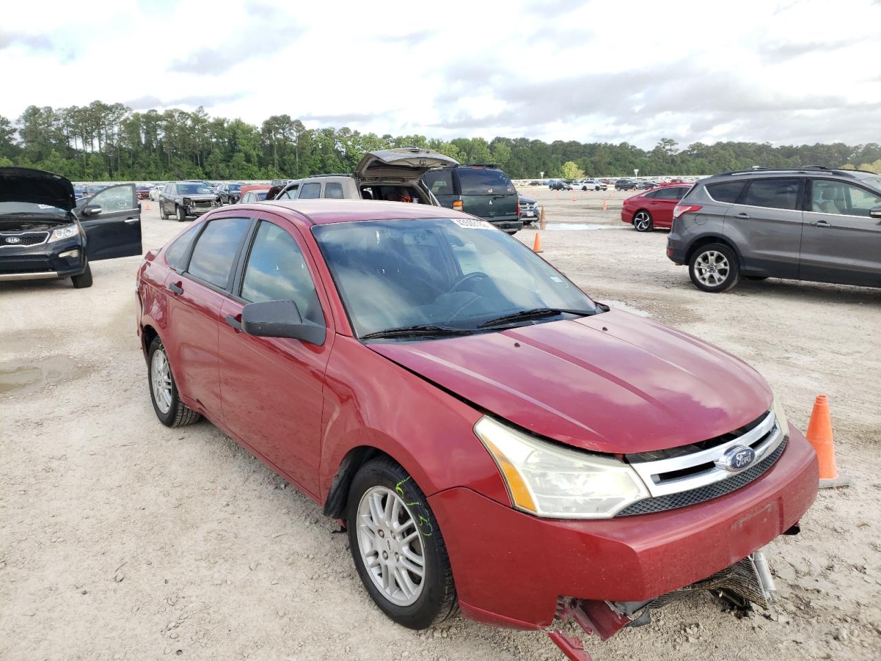 FORD FOCUS SE 2010 with VIN 1FAHP3FN0AW150388 - Photo from auction