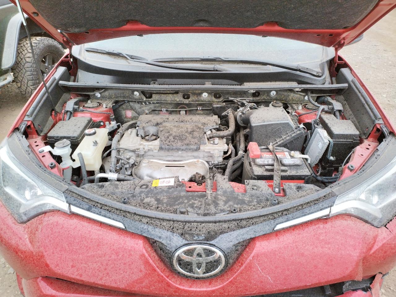 Photo 7 from auction – 2017 TOYOTA RAV4 LE with VIN JTMBFREV2HJ123014