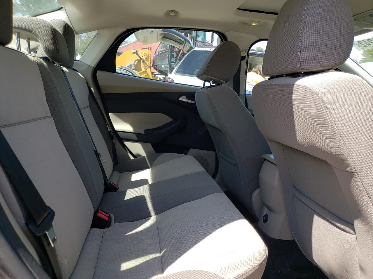 Photo 6 from auction – 2013 FORD FOCUS SE with VIN 1FADP3F20DL282285
