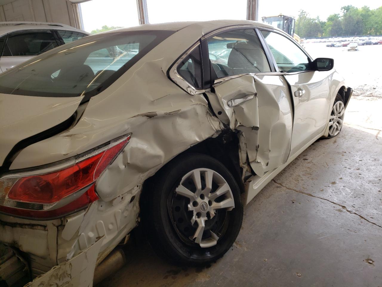Photo 9 from auction – 2014 NISSAN ALTIMA 2.5 with VIN 1N4AL3AP1EN361066