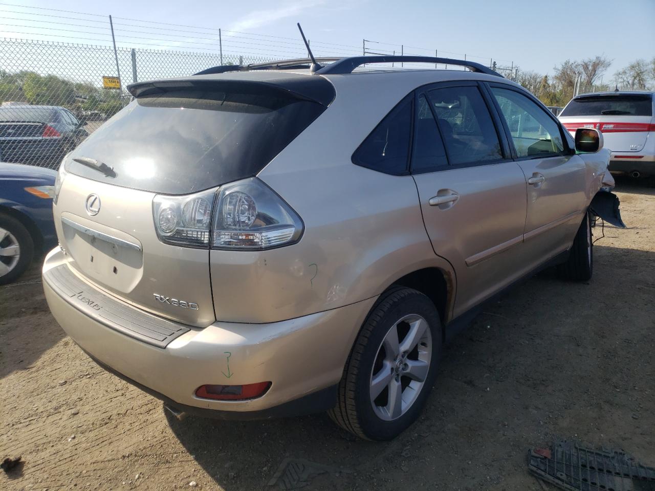 Photo 4 from auction – 2004 LEXUS RX 330 with VIN JTJHA31U140036897