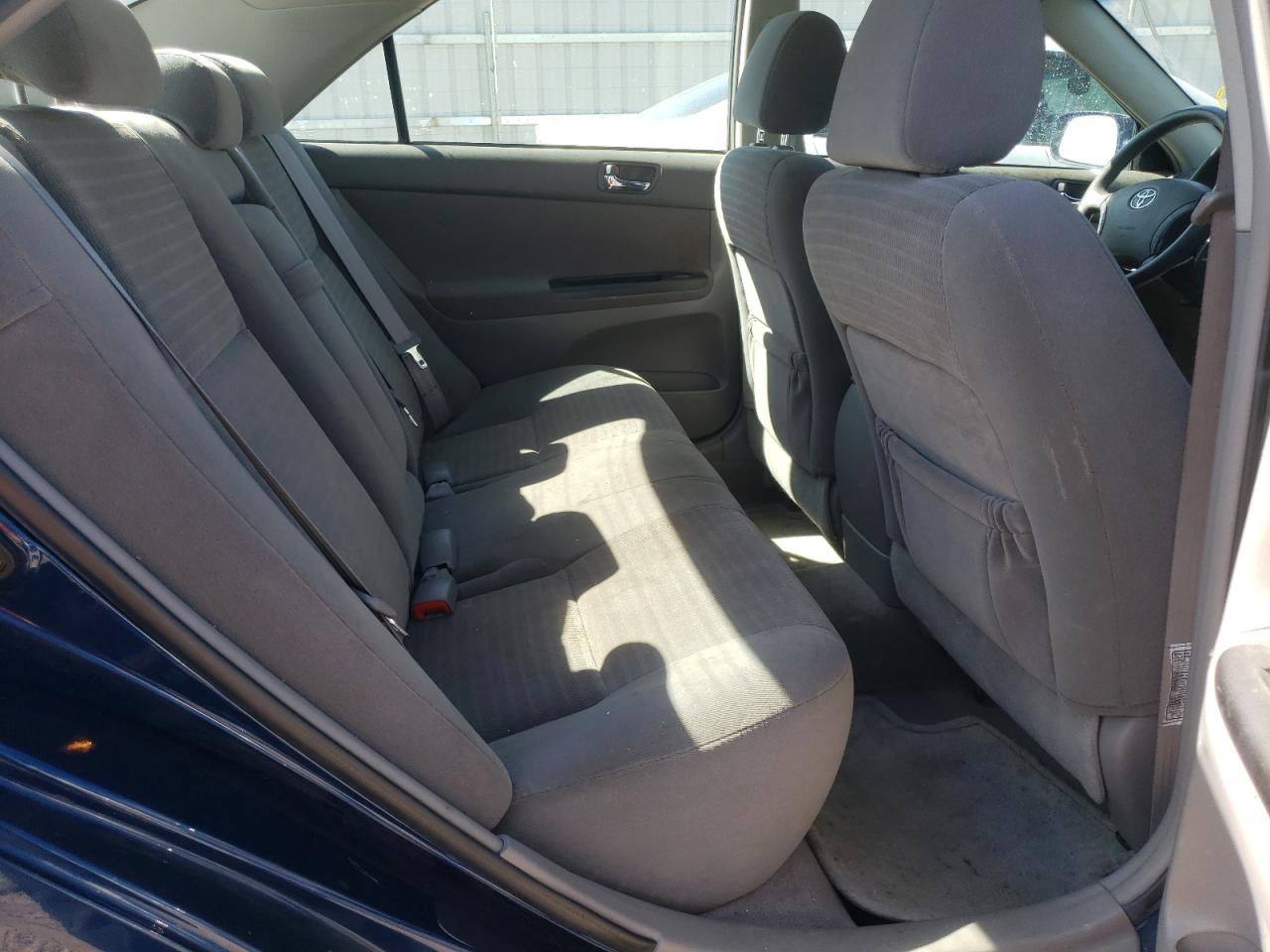 Photo 6 from auction – 2005 TOYOTA CAMRY LE with VIN 4T1BE32K45U090534