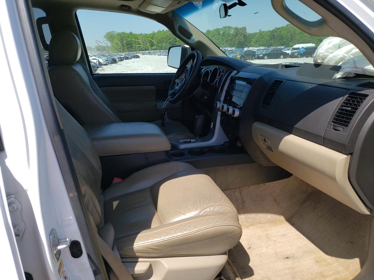 Photo 5 from auction – 2008 TOYOTA SEQUOIA SR with VIN 5TDZY64A98S012372