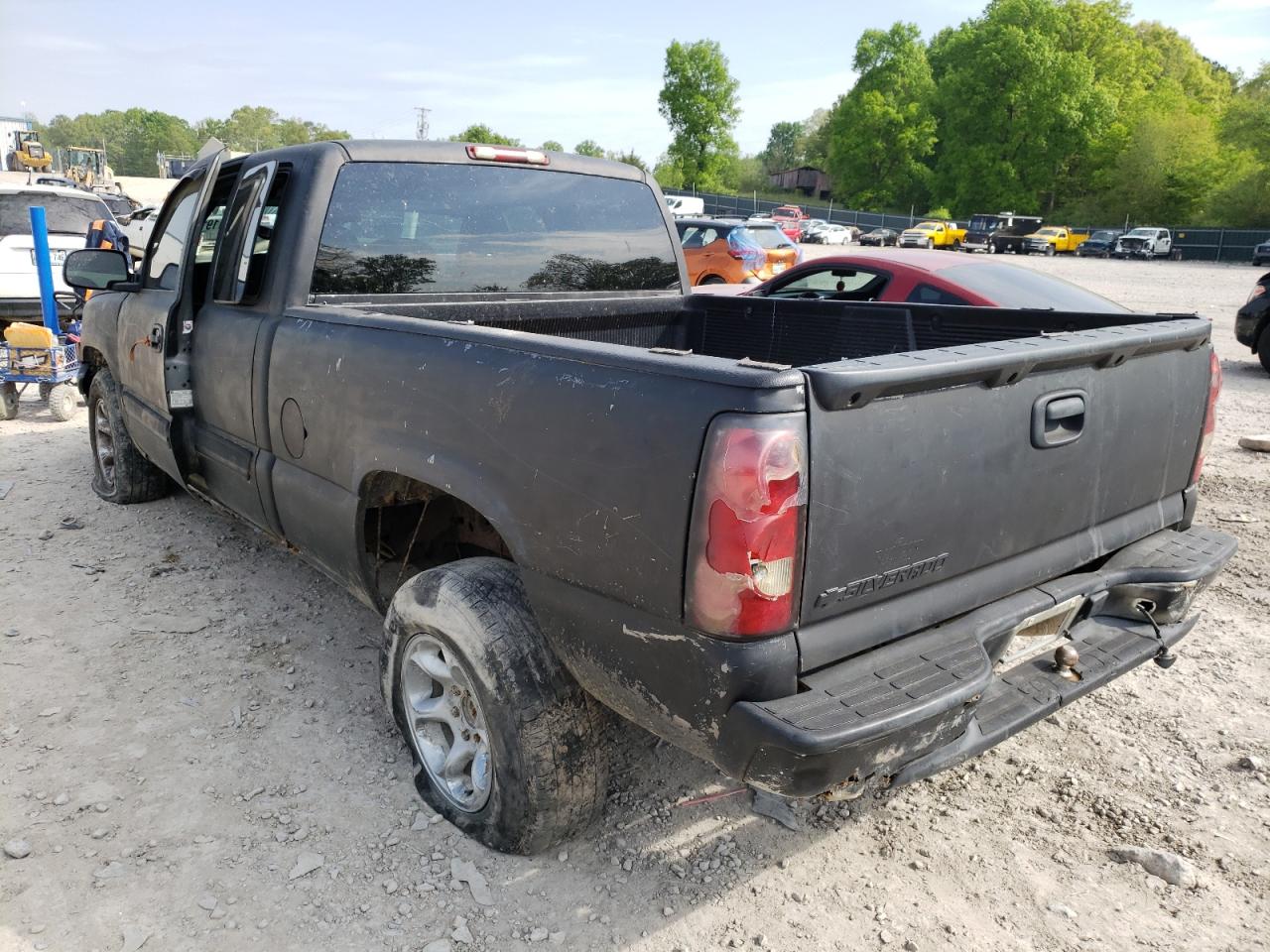 Photo 3 from auction – 2006 CHEVROLET SILVERADO with VIN 1GCEK19V96Z231049