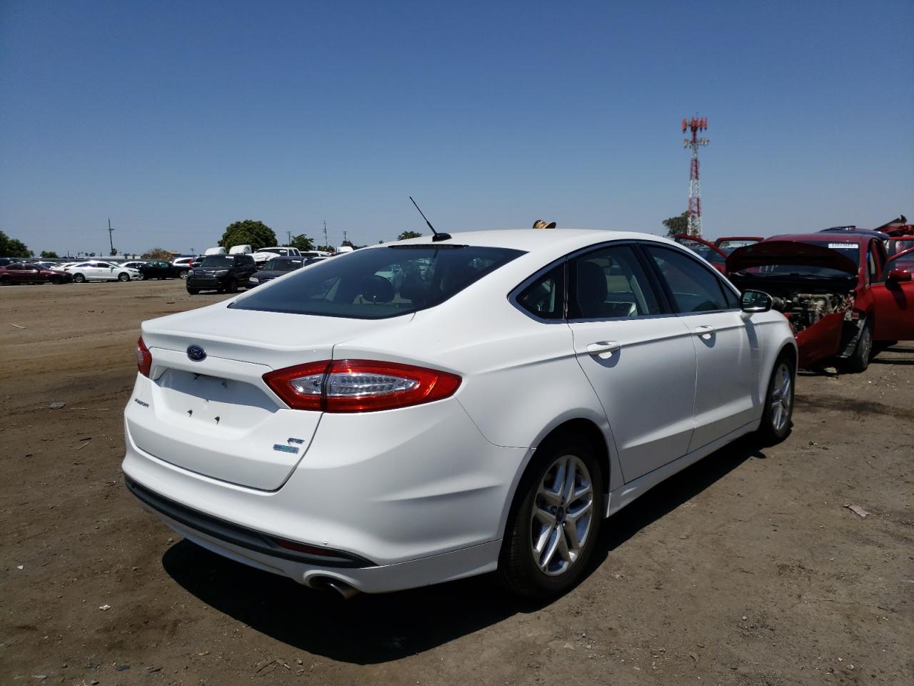 Photo 4 from auction – 2016 FORD FUSION SE with VIN 3FA6P0HD0GR151479