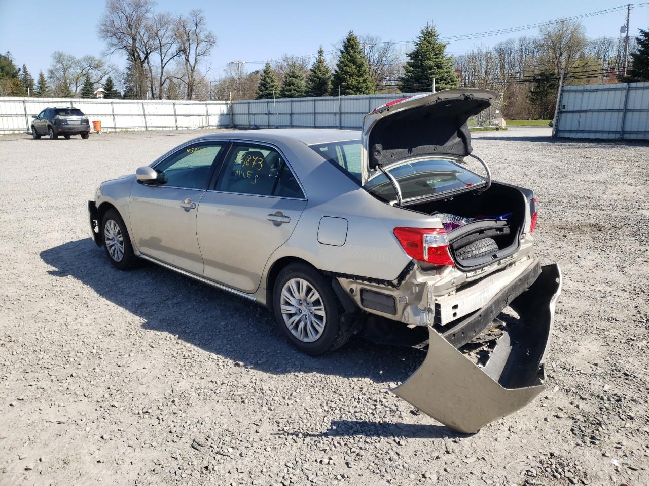 Photo 3 from auction – 2014 TOYOTA CAMRY L with VIN 4T4BF1FK6ER393672
