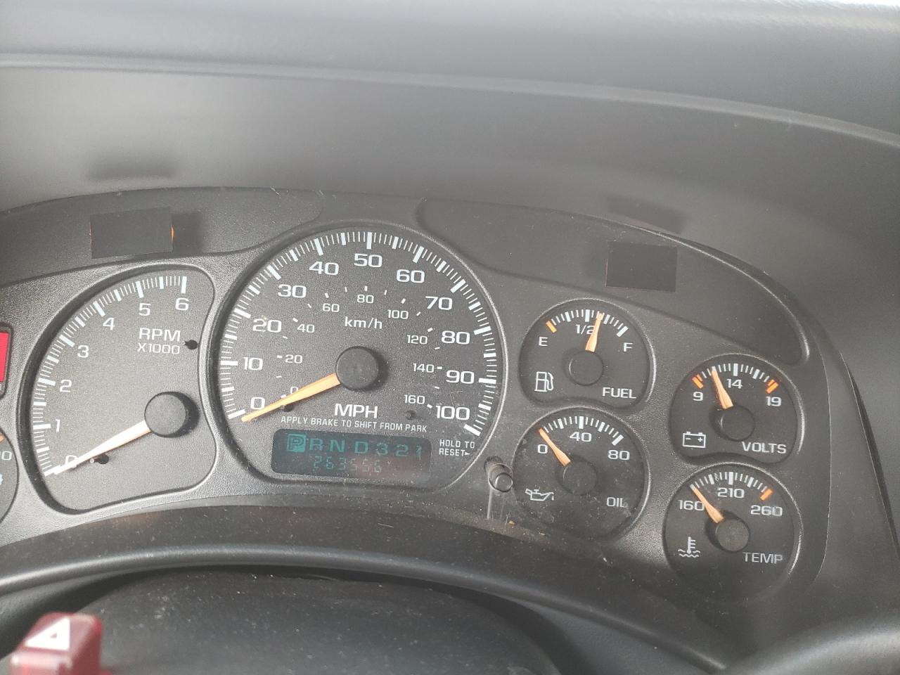 Photo 8 from auction – 2001 GMC SIERRA with VIN 1GTHK23U81F175733