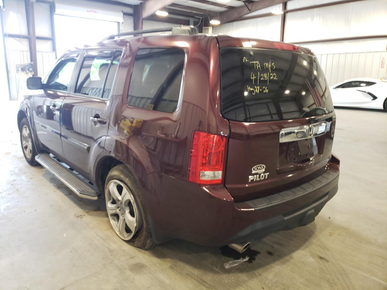 Photo 3 from auction – 2014 HONDA PILOT EXLN with VIN 5FNYF3H78EB009719