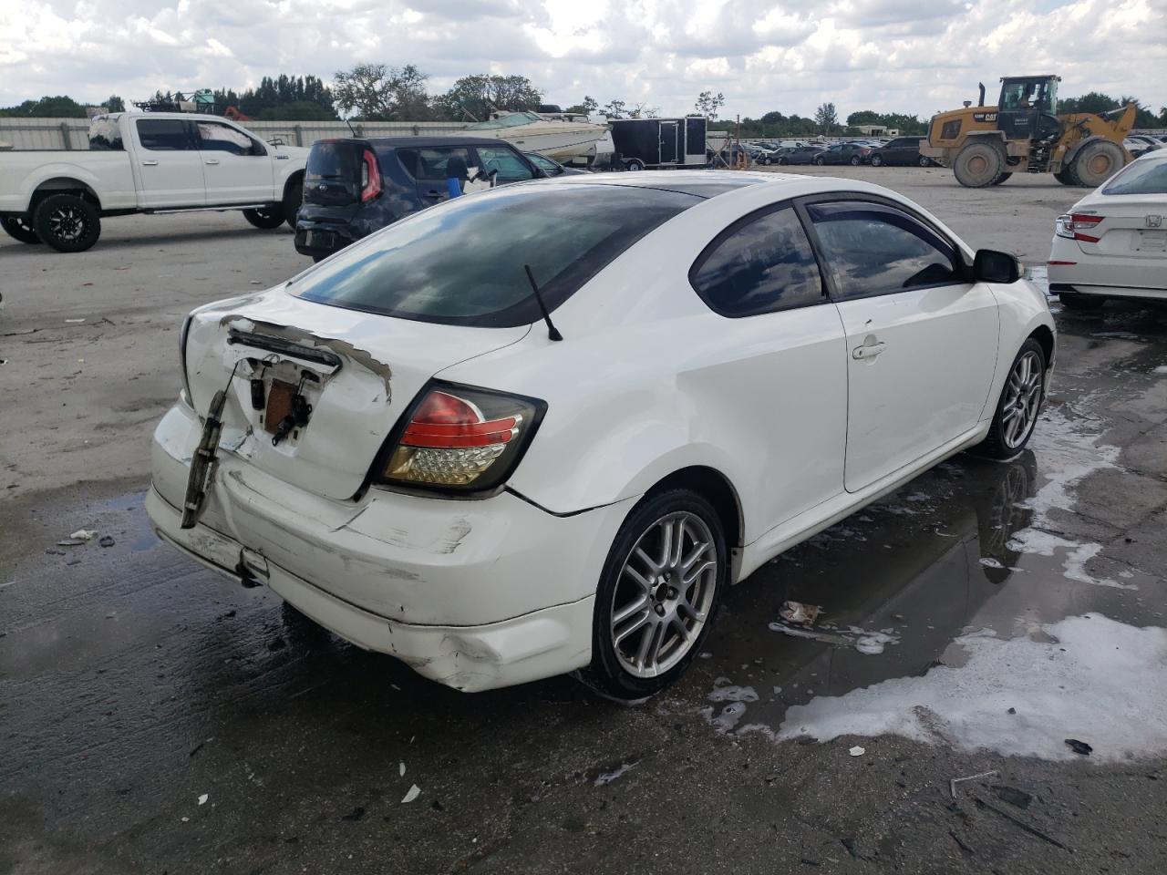 Photo 4 from auction – 2007 TOYOTA SCION TC with VIN JTKDE177770211260