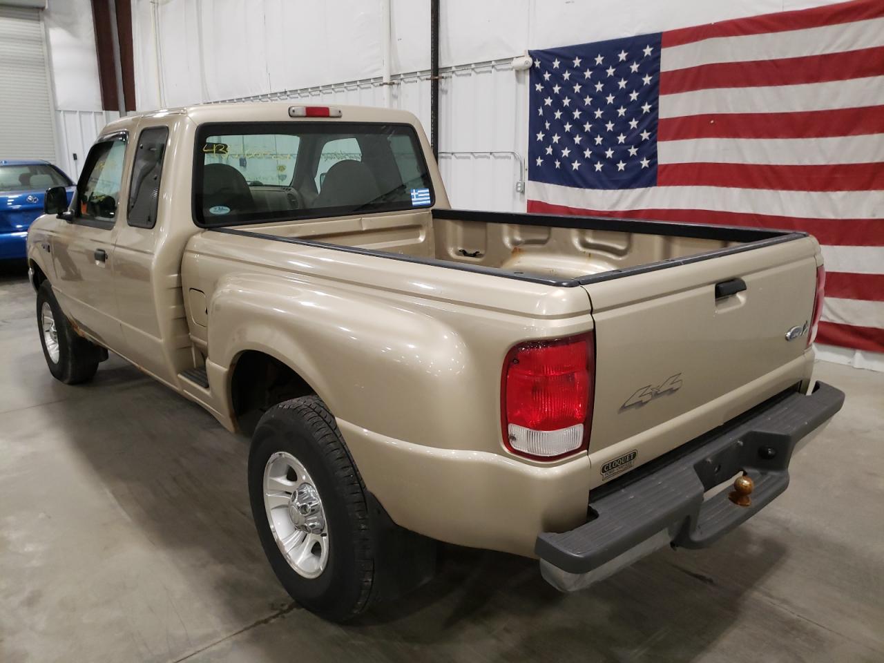 Photo 3 from auction – 2000 FORD RANGER with VIN 1FTZR15V4YPB24024