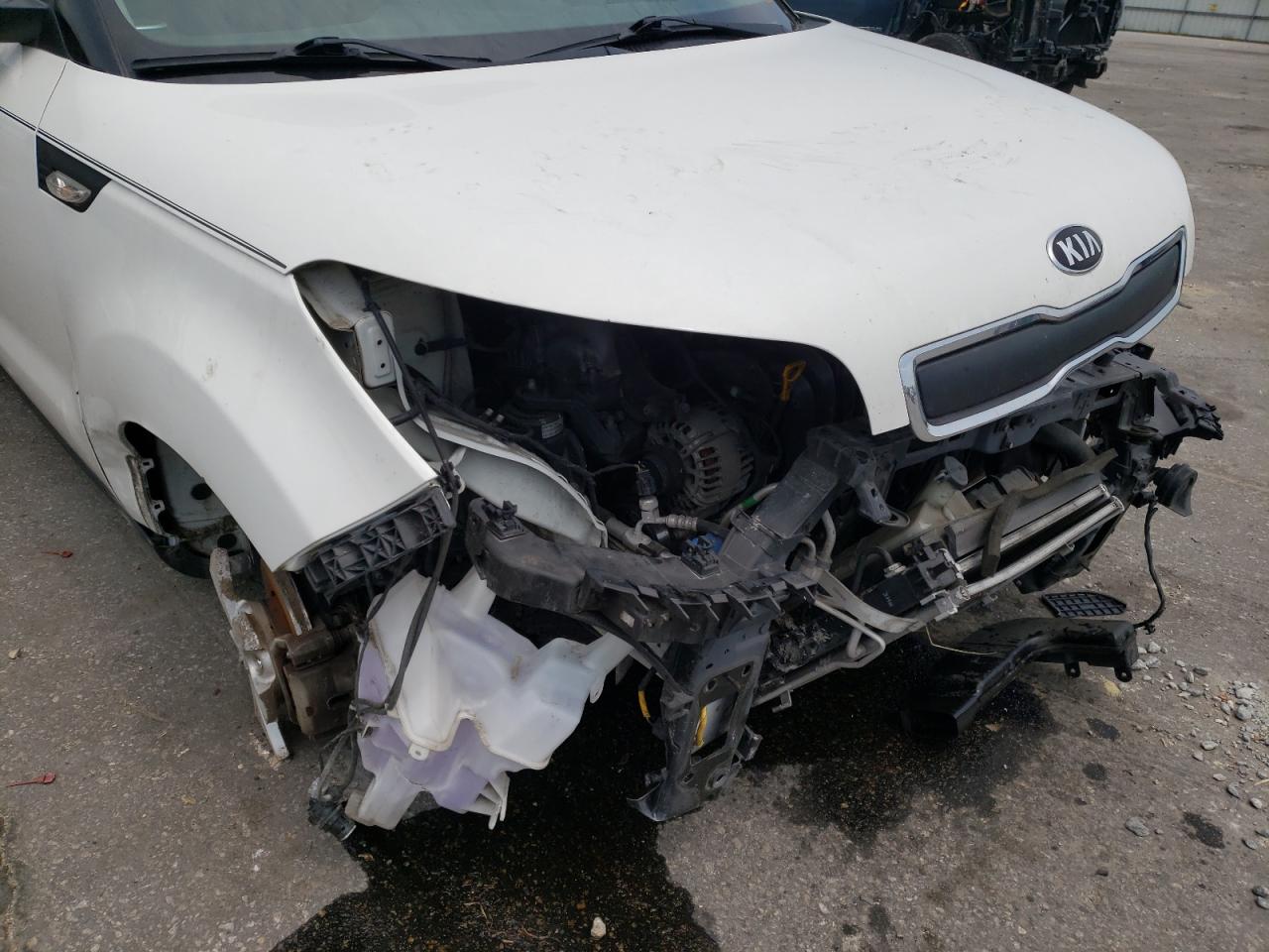 Photo 9 from auction – 2014 KIA SOUL with VIN KNDJN2A24E7737234