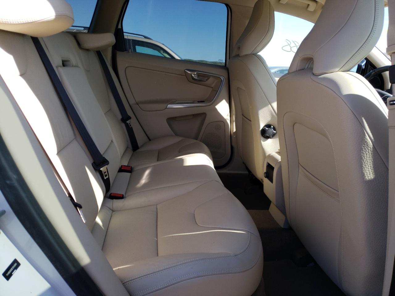 Photo 6 from auction – 2014 VOLVO XC60 with VIN YV4902DZ0E2543045