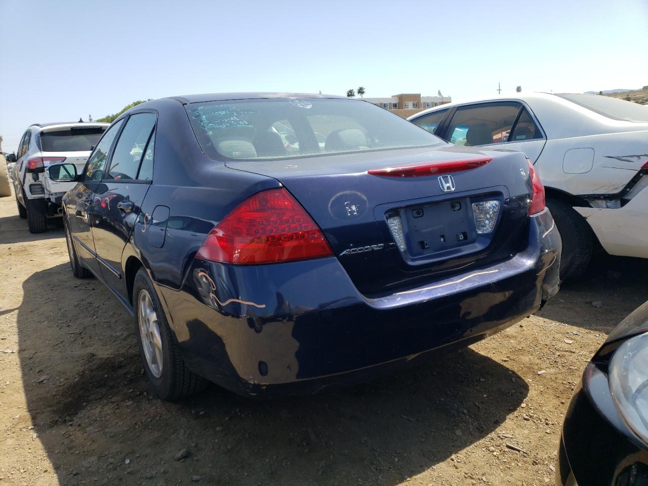 Photo 3 from auction – 2007 HONDA ACCORD VAL with VIN JHMCM56137C007658
